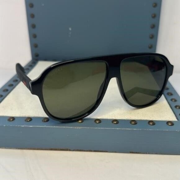 New Authentic- Gucci Green Pilot Men's Sunglasses GG0009S 001 59 - Picture 3 of 13